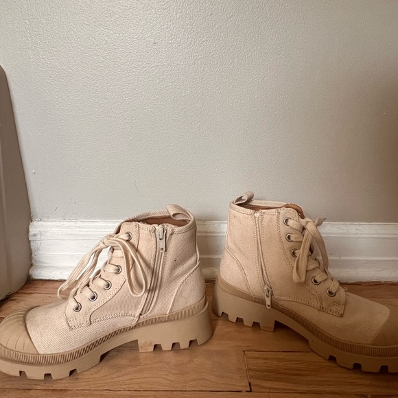 Target boots - Picture 2 of 2